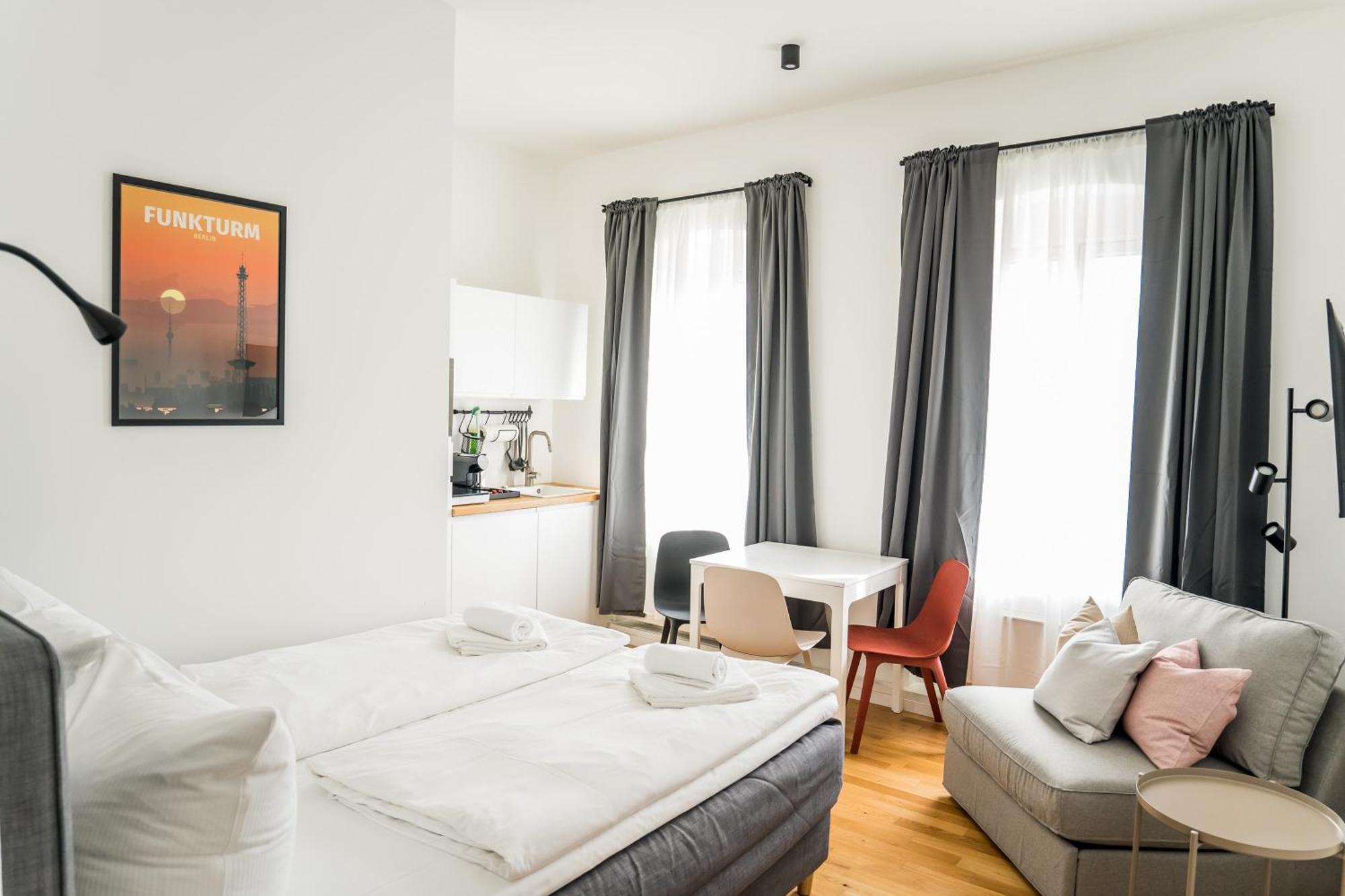 Homaris Apartments Schlueterstrasse Berlino Esterno foto