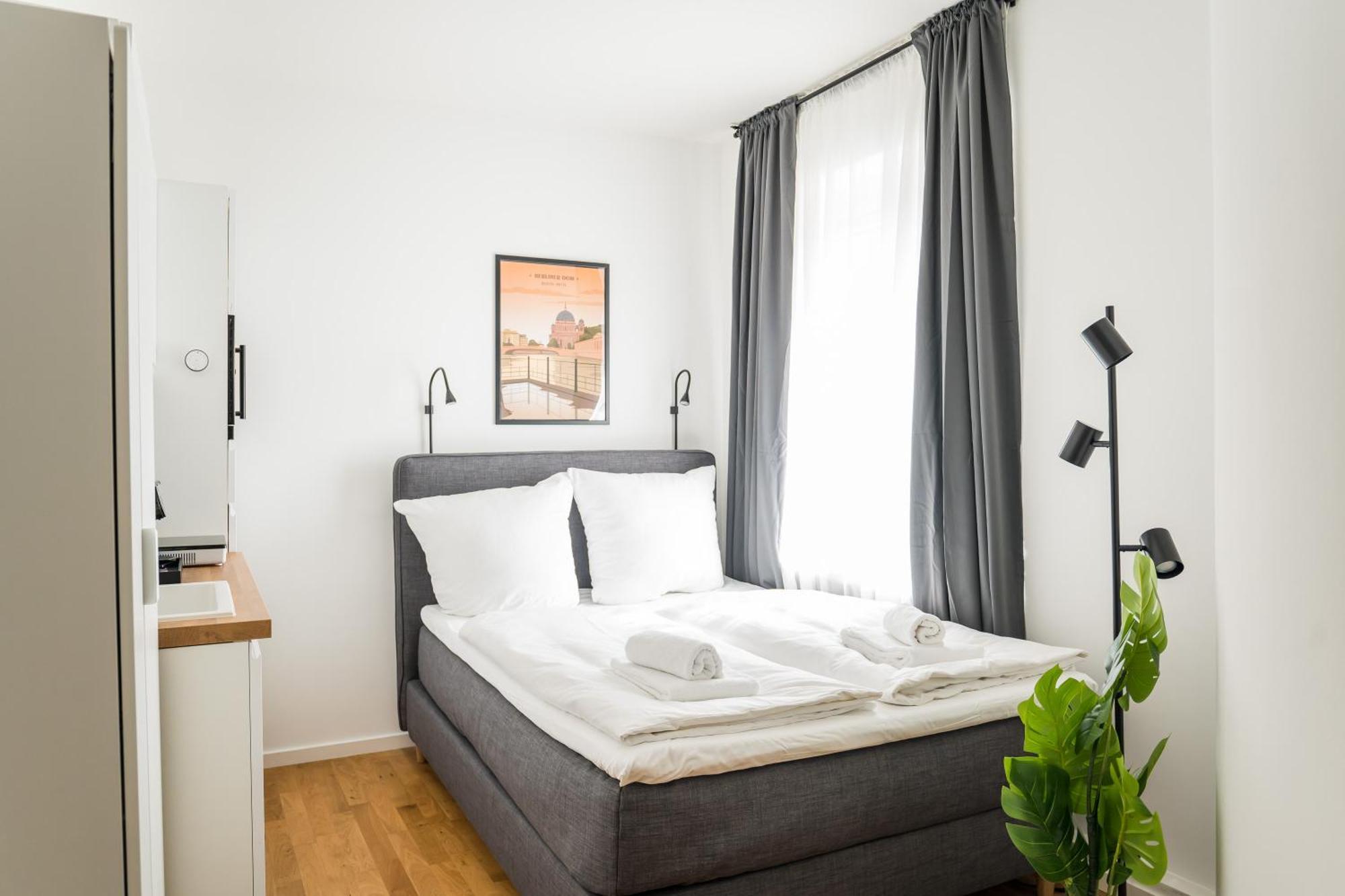Homaris Apartments Schlueterstrasse Berlino Esterno foto