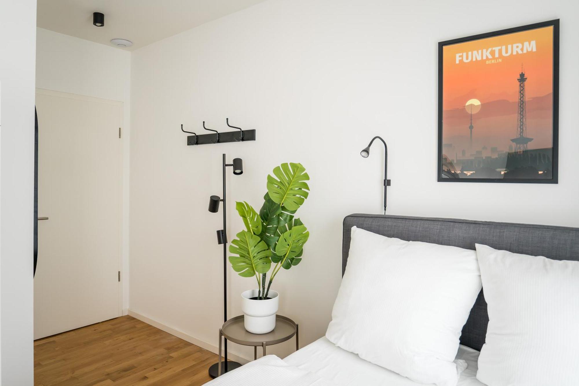 Homaris Apartments Schlueterstrasse Berlino Esterno foto