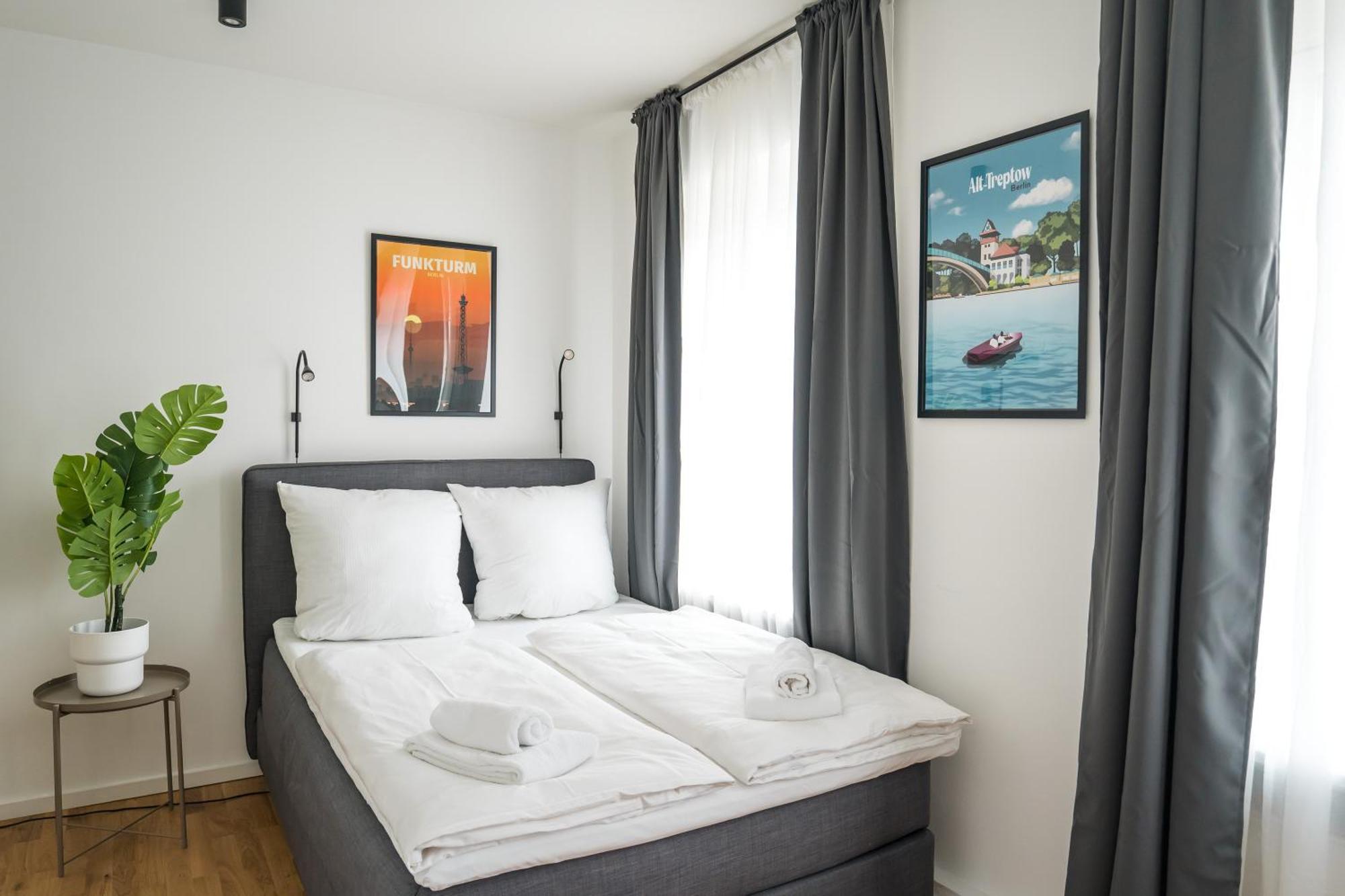 Homaris Apartments Schlueterstrasse Berlino Esterno foto